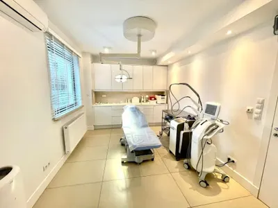 lek. Aliaksandr Kuradovets, Dermatolog